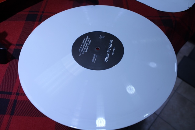 Safia Nolin dans le noir Vinyl Musique - Image 4
