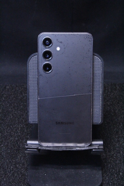 Samsung Galaxy S24 128GB sm-s921w - Image 3