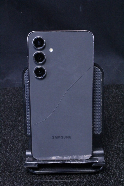 Samsung Galaxy s24 fe galaxy s24 FE (sm-s721w) - Image 2