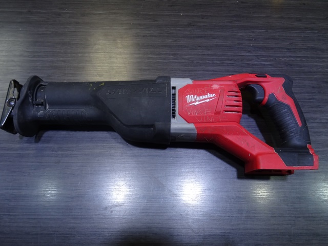 Scie va et Vient Sawzall + Batterie M18 xc 5.0AH + Chargeur MILWAUKEE 2621-20 - Image 3