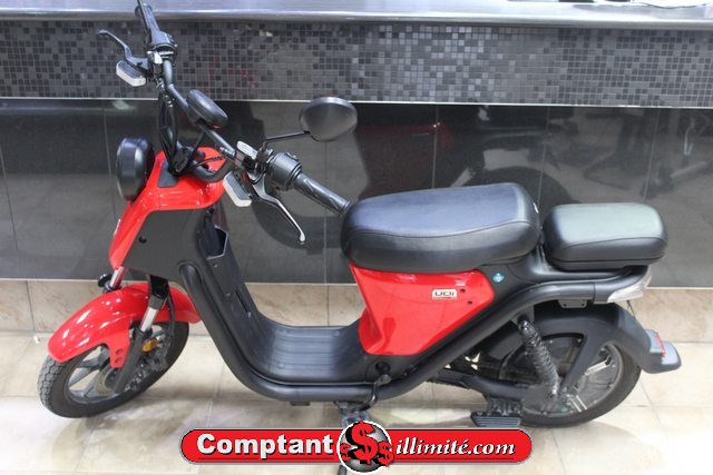 Scooter électrique Niu  + chargeur + clée uqi pro