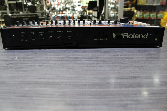 Synthétiseur Boutique + Clavier de contrôle pour modules Roland JU-06a / K-25M - Image 2