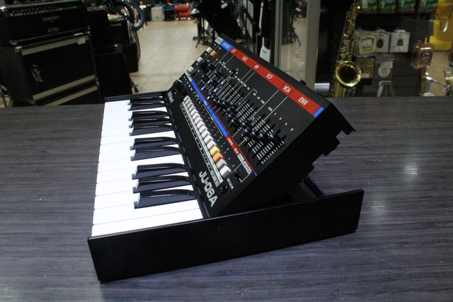 Synthétiseur Boutique + Clavier de contrôle pour modules Roland JU-06a / K-25M - Image 4