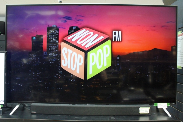 Téléviseur Intelligent Vizio 65 pouce + tc m60-c3