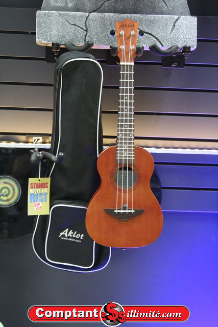 Ukulele Concert Gauché + étuis aklot m13170
