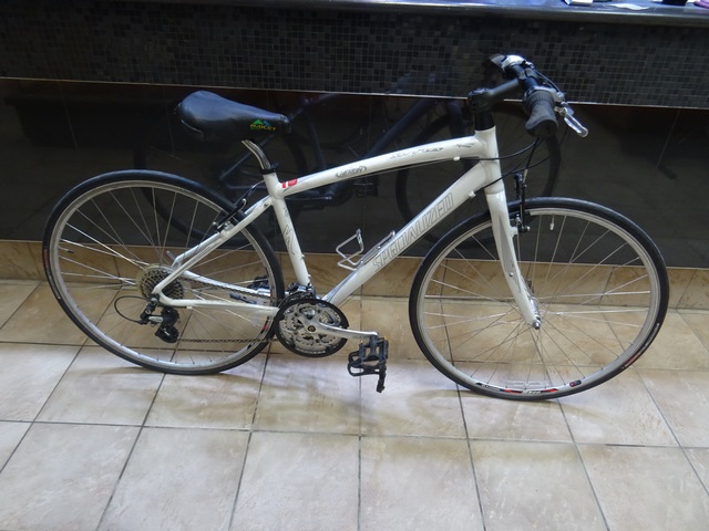 Velo Hybride Specialized Sirrus