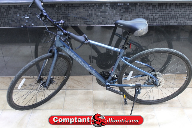 Vélo de Route (dérailleur pédalier avant 3eme plateau embraye pas) Diamondback Lachine 2