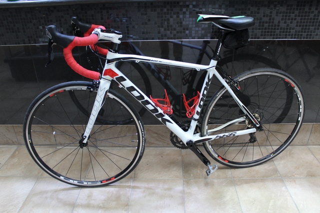 Vélo en Carbone LOOK 566 Shimano 105