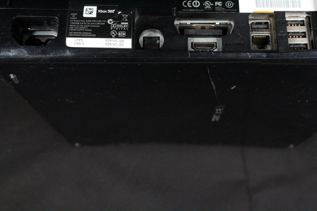 Xbox 360 250go + acc (sans manette) MICROSOFT 2011-01-10 - Image 3