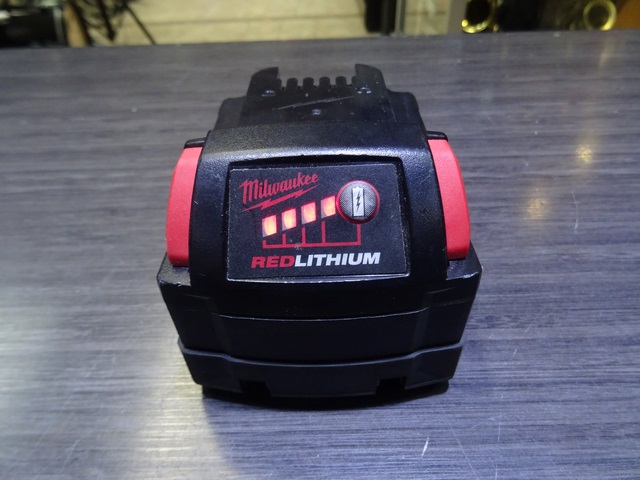 batterie M18 xc 5.0amp MILWAUKEE m18 xc5.0