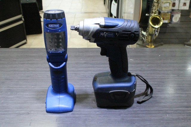 clée a choc ( Impact) + lumiere 14.4 volt batterie défectueuse Blue-Point ETBS14401 - Image 2