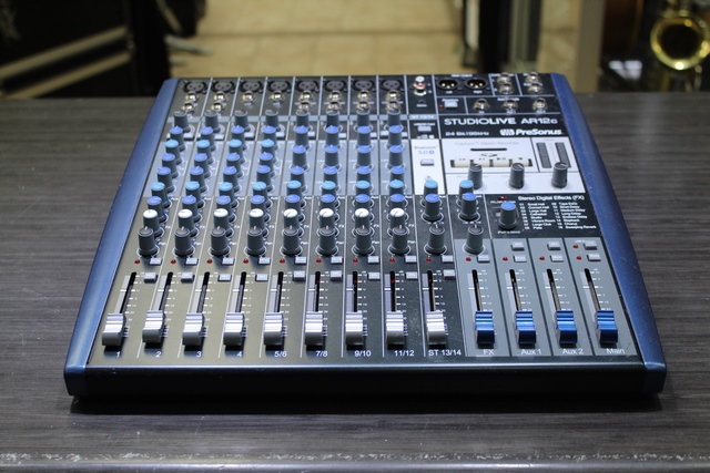 console de son 12 entre (mixer) presonus studio live 12