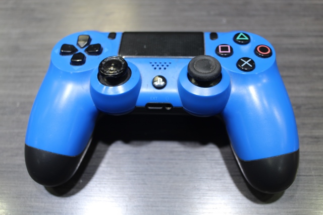 console ps4 500GB sony CUH1215A - Image 4