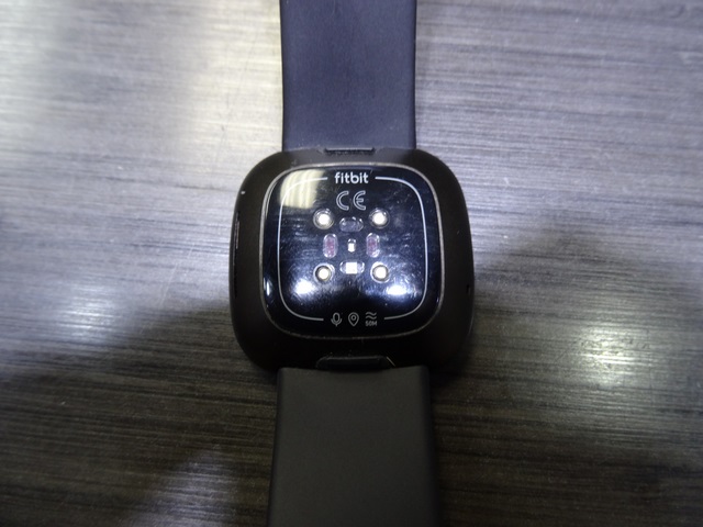 montre intelligente fit bit versa 3    fb511 - Image 3